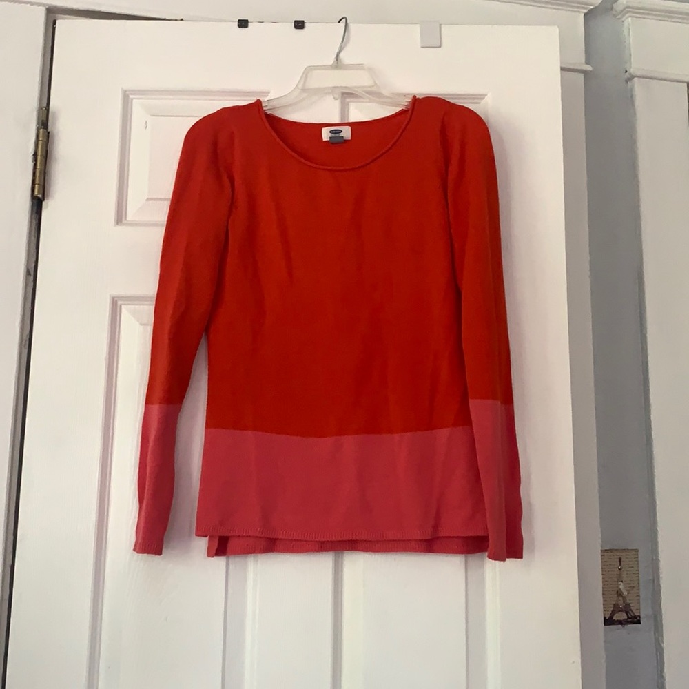Old navy sweater